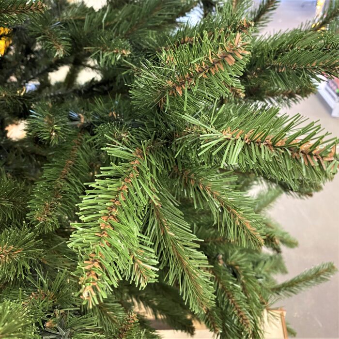 Artificial spruce wild