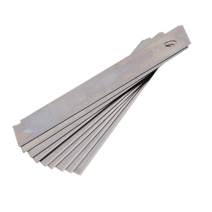 Carpet spare blades 18mm 10pcs / pack