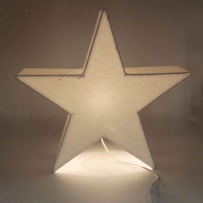 Large star-shaped lamp